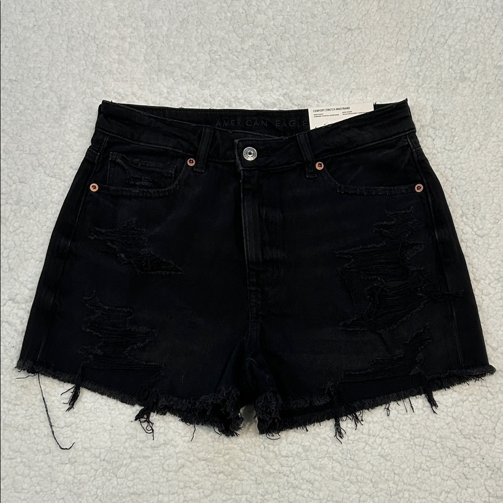 American Eagle Super High Rise Mom Short size 6 Black Distressed Crossover